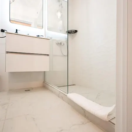 Blvd Ivory Pipera Ap 9b7 * Bucharest